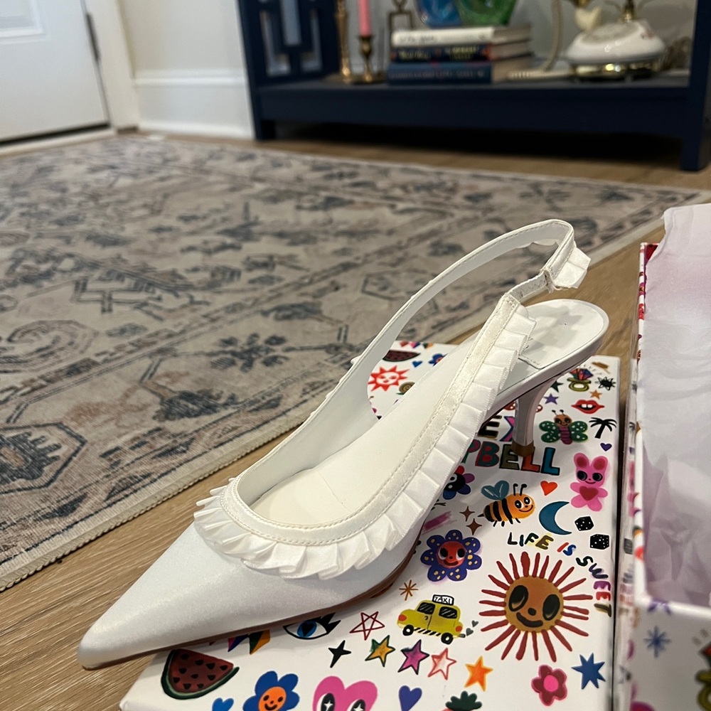 *unworn* White Ruffle Bridal Kitten Heel Slingback - Jeffrey Campbell